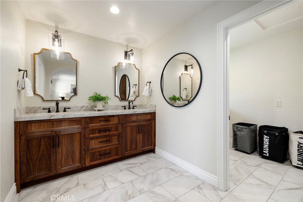 2666 Peacock Place