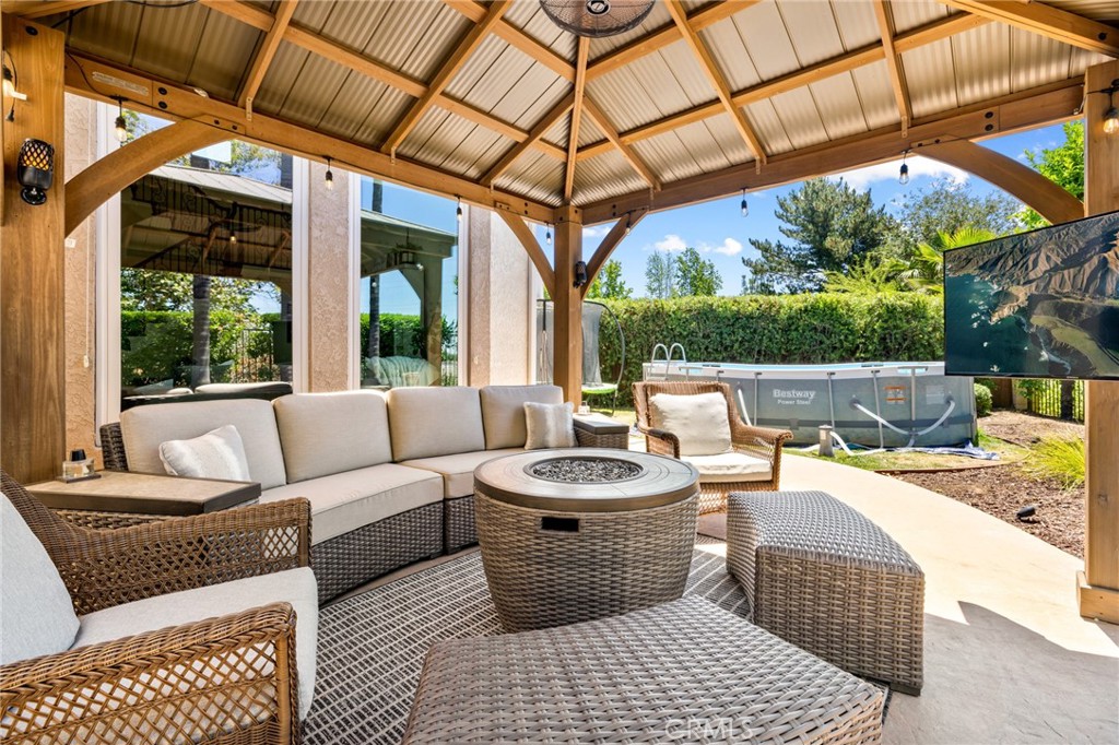 2666 Peacock Place