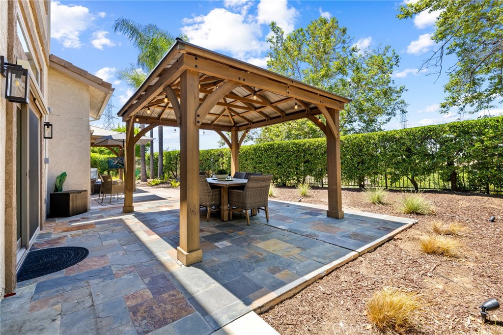 2666 Peacock Place
