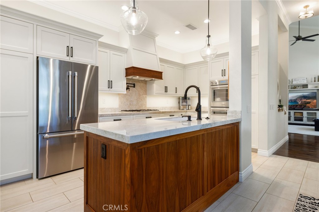 2666 Peacock Place
