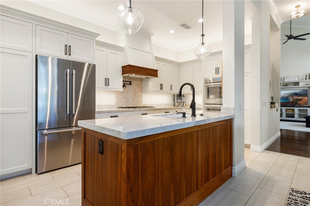 2666 Peacock Place