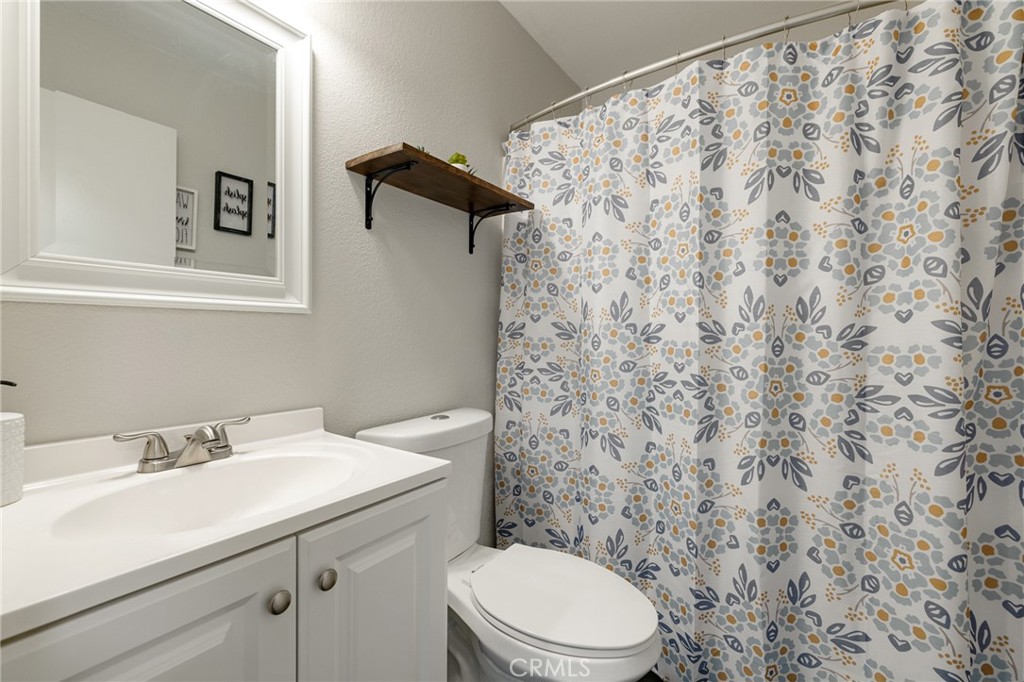 20152 Mapleleaf Court