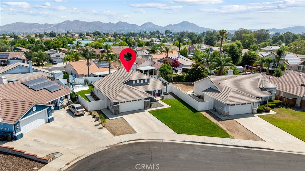 20152 Mapleleaf Court