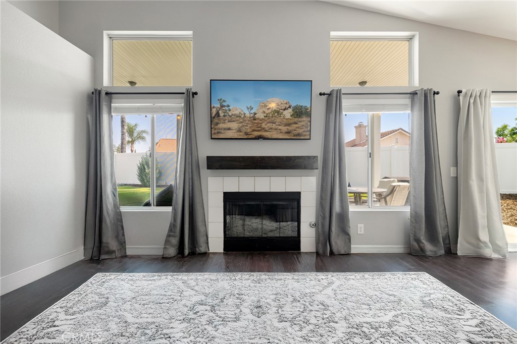 20152 Mapleleaf Court