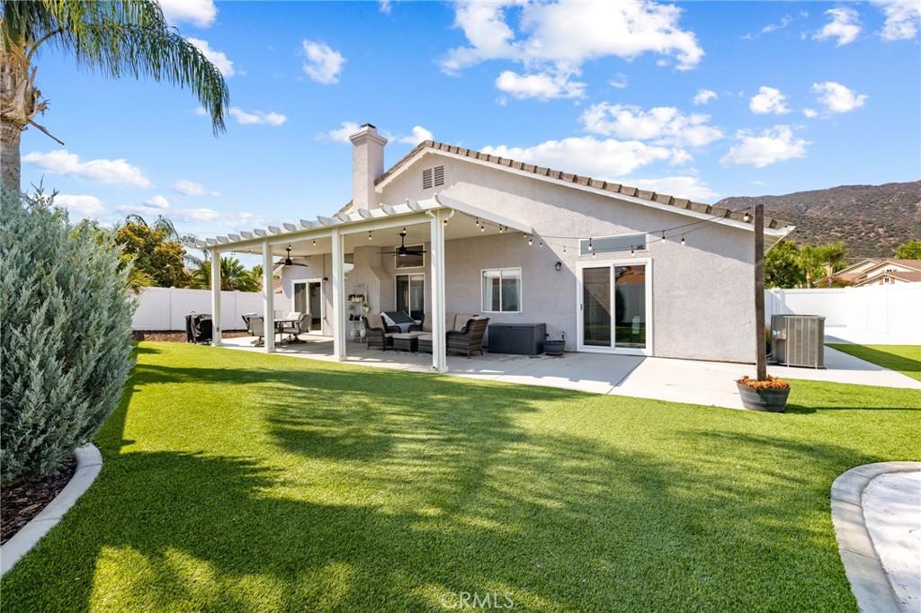 20152 Mapleleaf Court