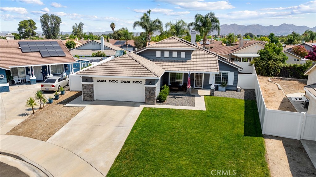 20152 Mapleleaf Court