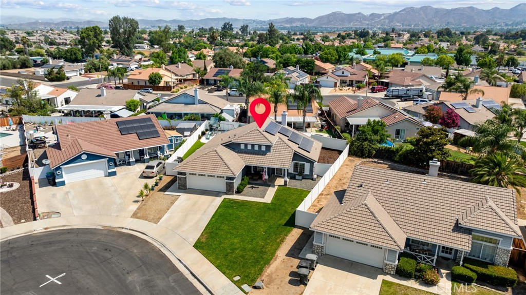 20152 Mapleleaf Court