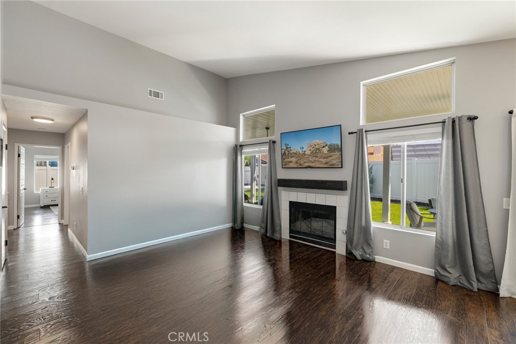 20152 Mapleleaf Court