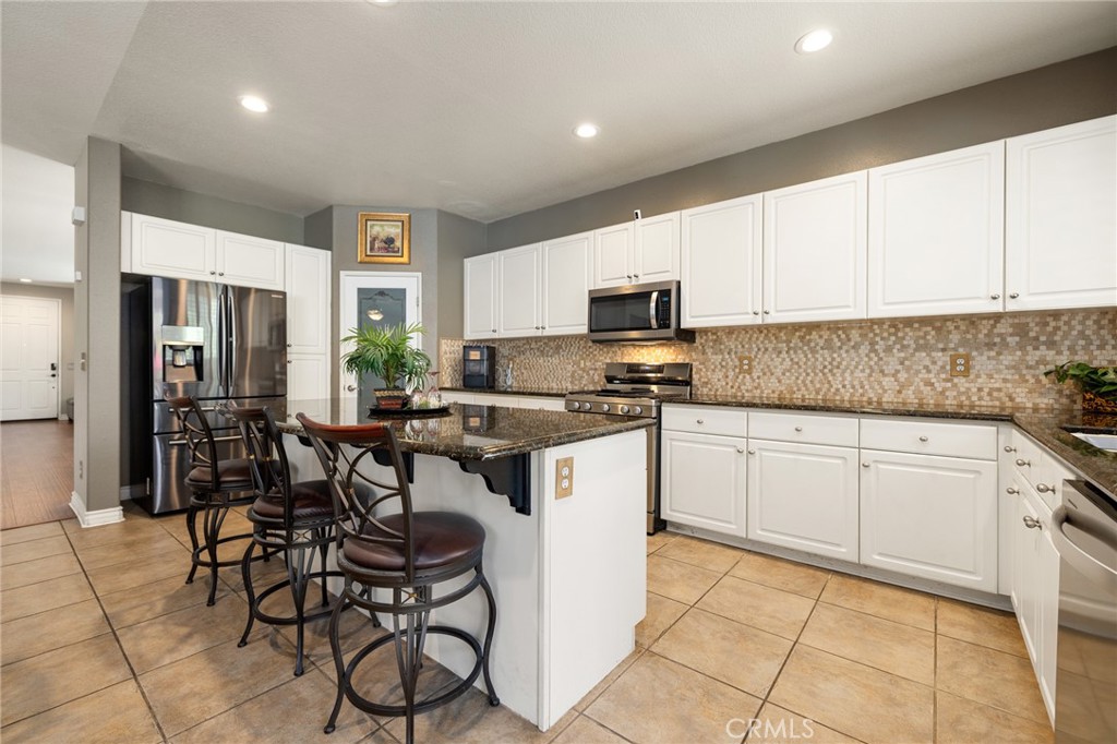 23655 Madison Avenue