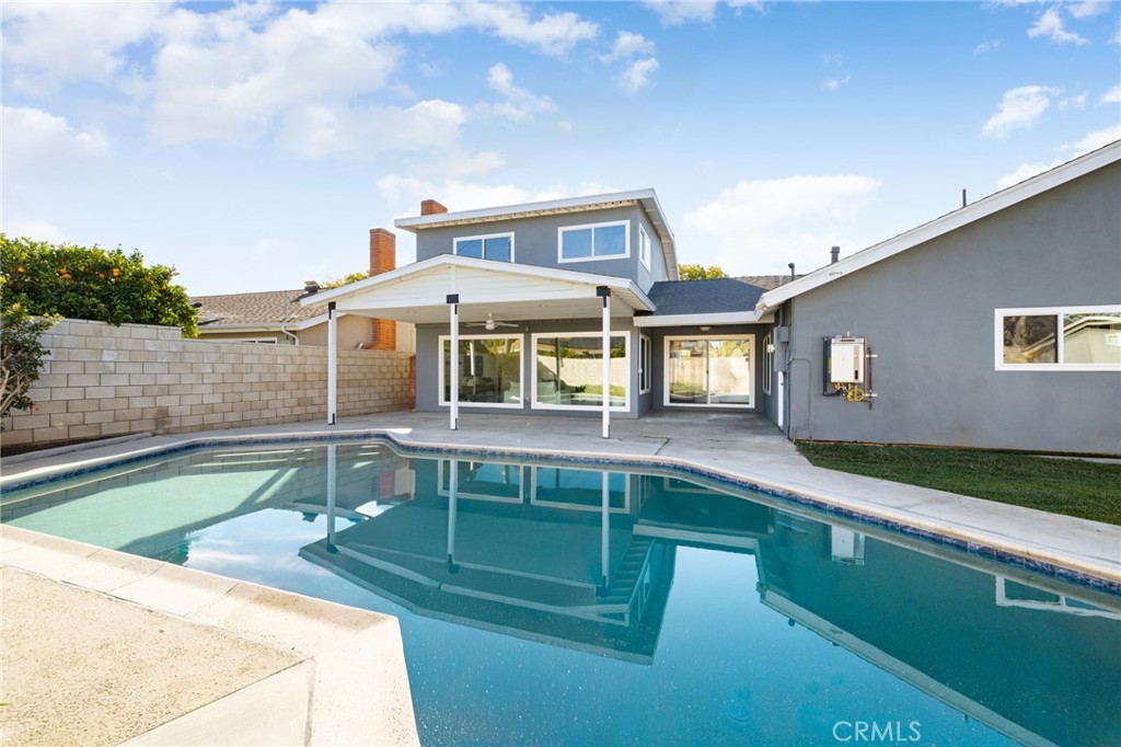 1529 Catalina Avenue