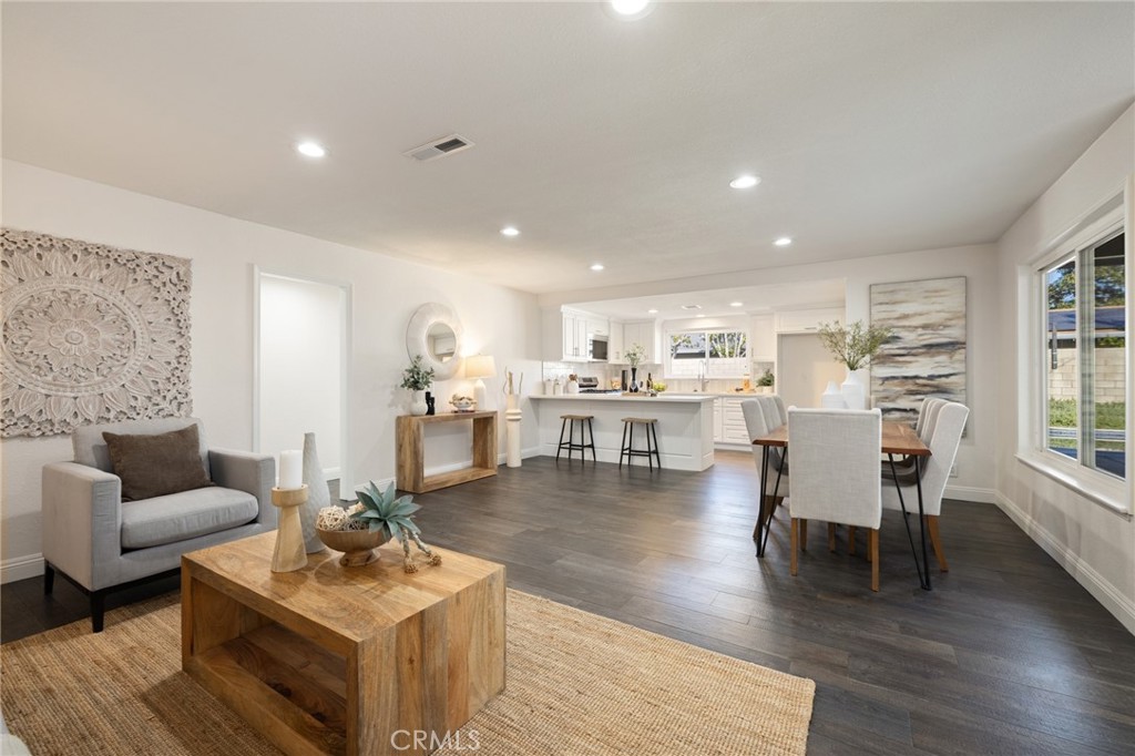 1529 Catalina Avenue