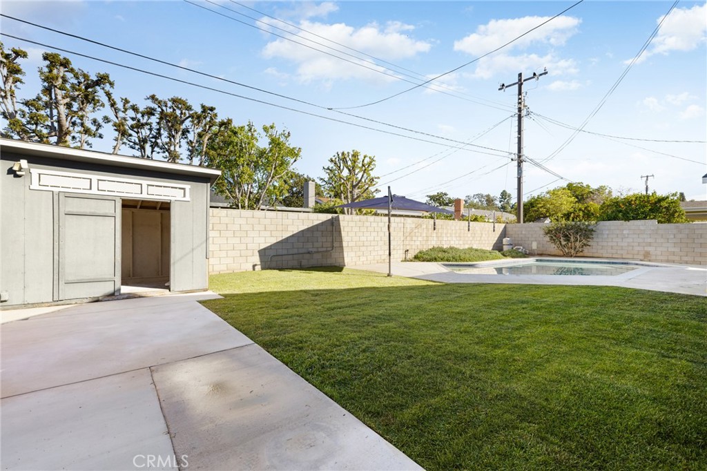 1529 Catalina Avenue