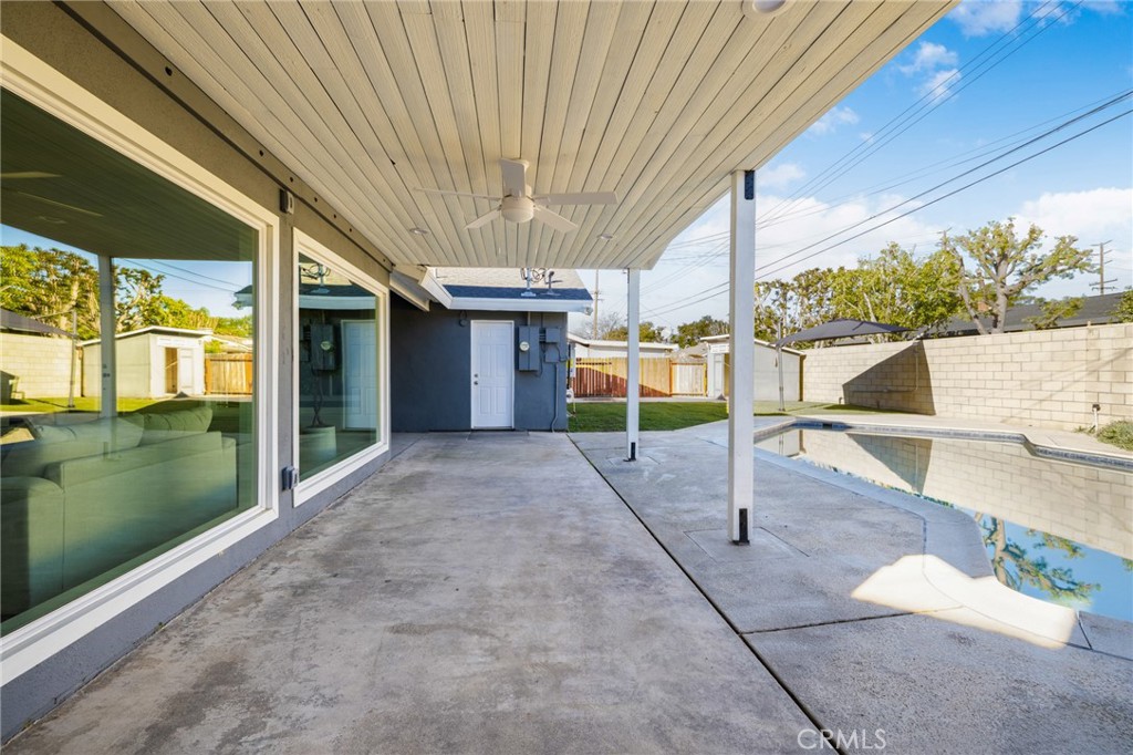 1529 Catalina Avenue