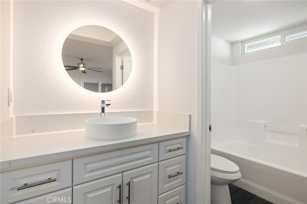 1529 Catalina Avenue