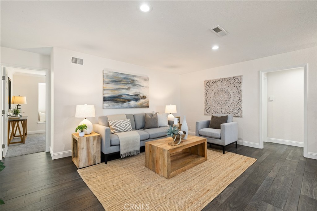 1529 Catalina Avenue