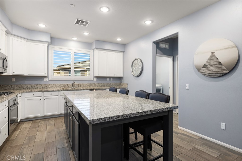 40966 Belleray Avenue