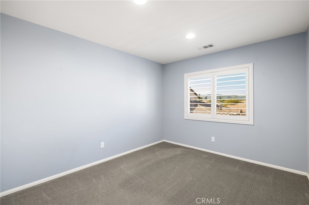 40966 Belleray Avenue