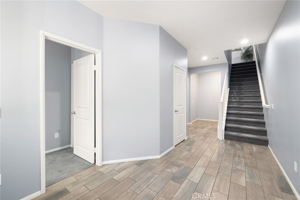 40966 Belleray Avenue