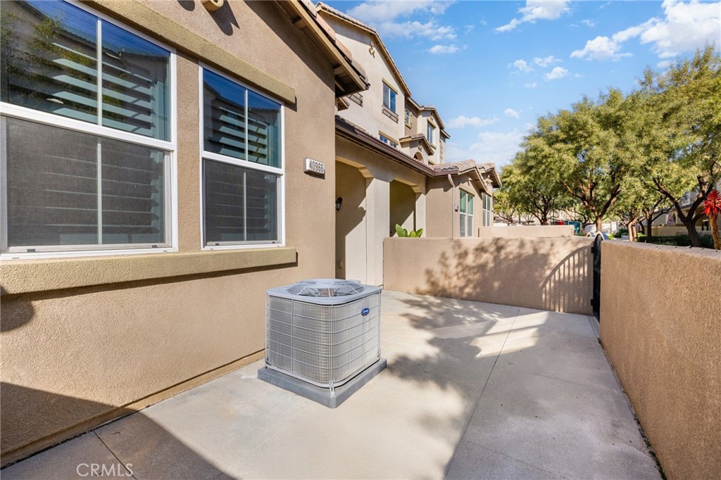 40966 Belleray Avenue