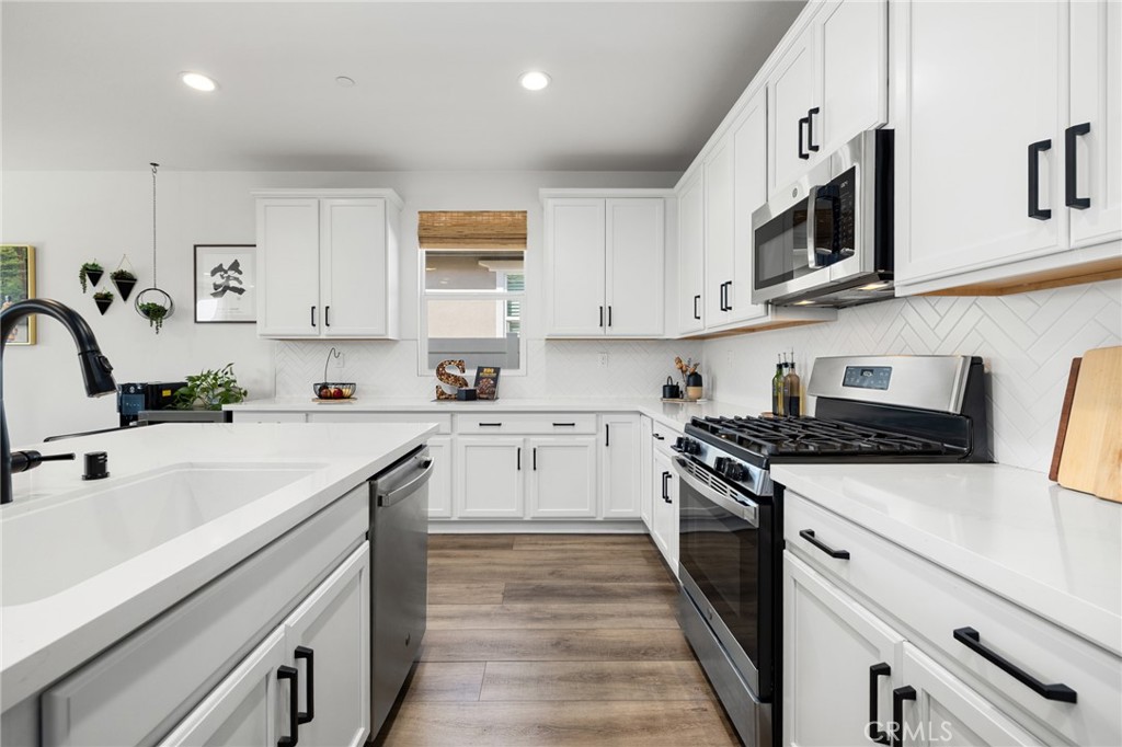 29807 Saddle Ranch Place