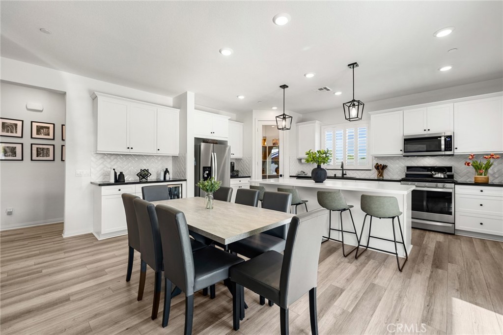31814 English Court