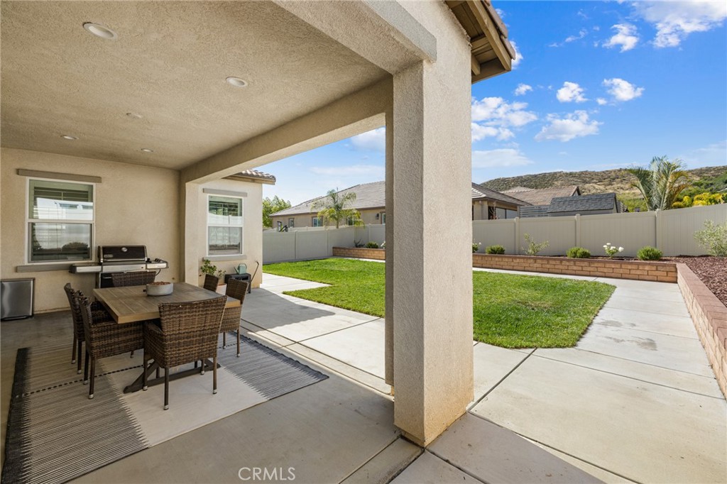 24851 Coldwater Canyon Trail