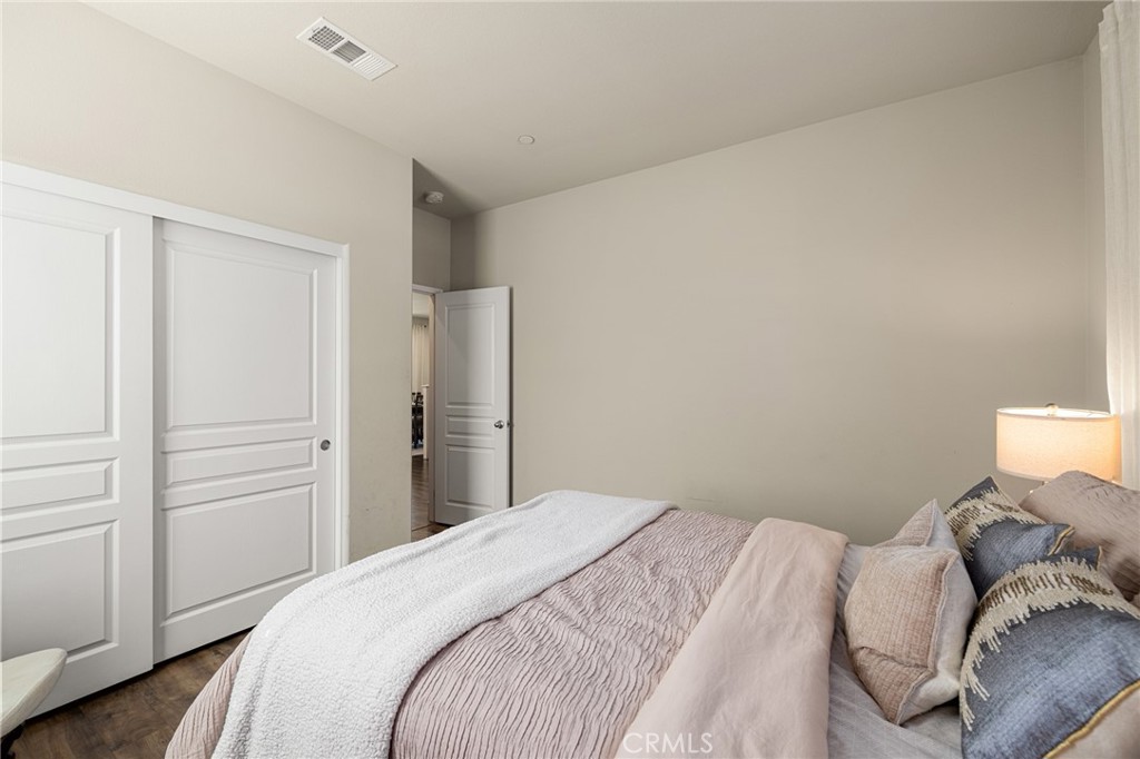 24851 Coldwater Canyon Trail