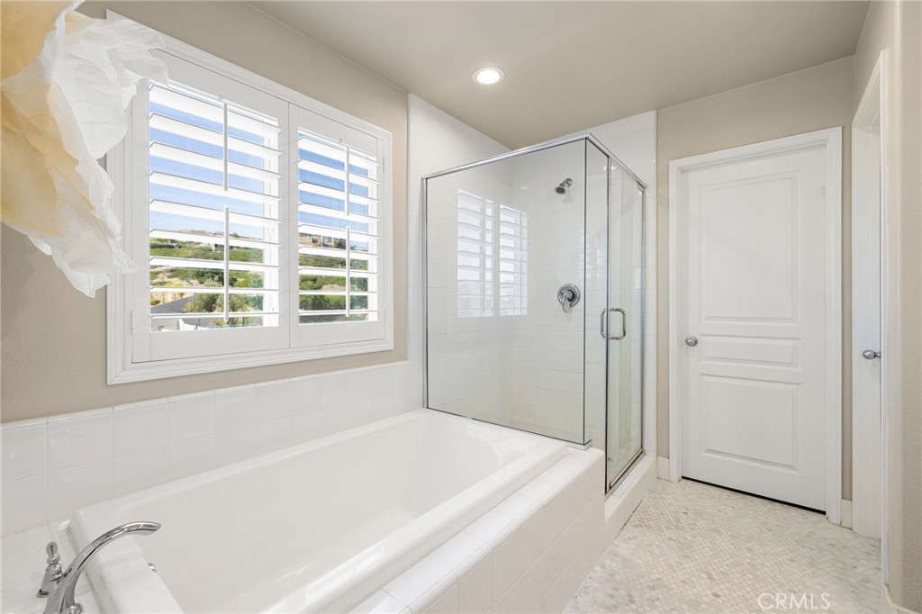24851 Coldwater Canyon Trail