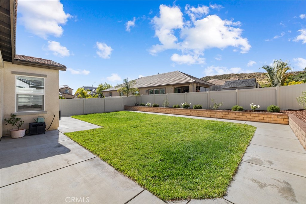 24851 Coldwater Canyon Trail