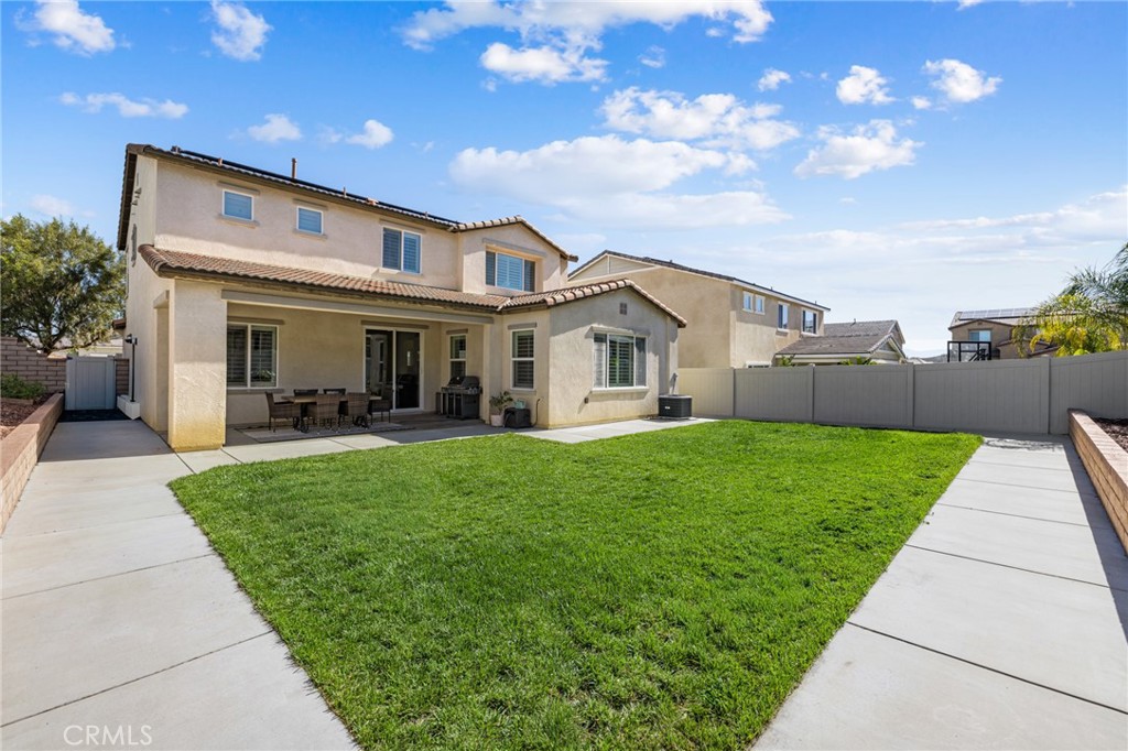 24851 Coldwater Canyon Trail