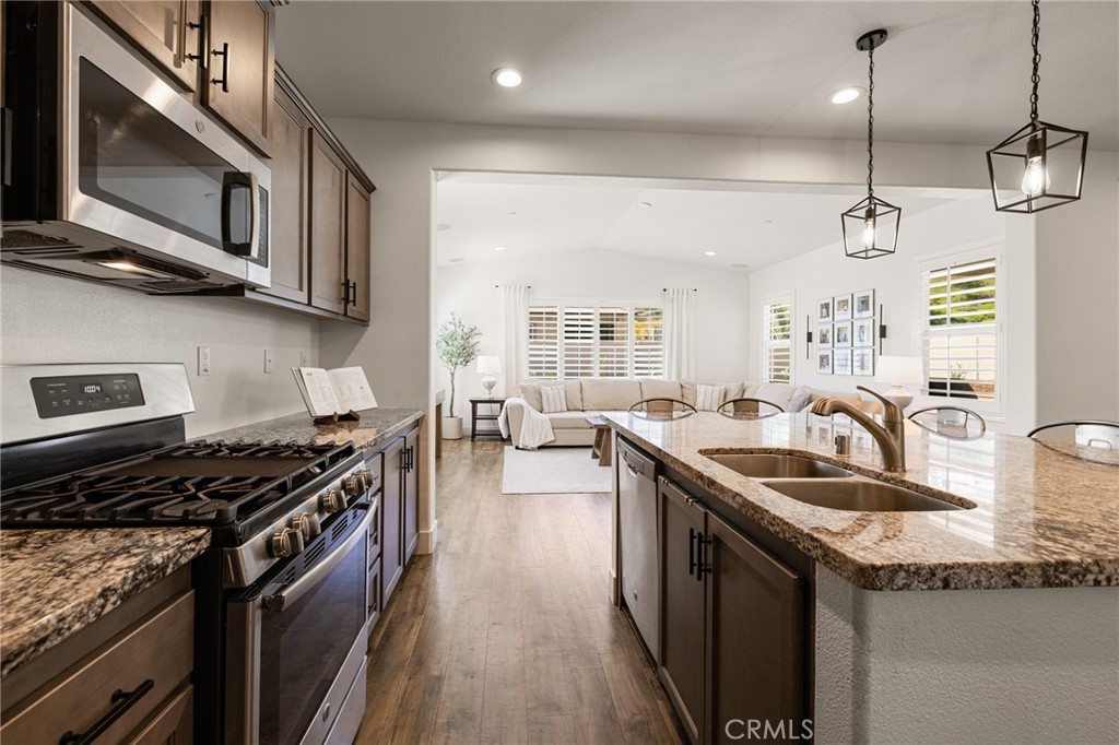 24851 Coldwater Canyon Trail