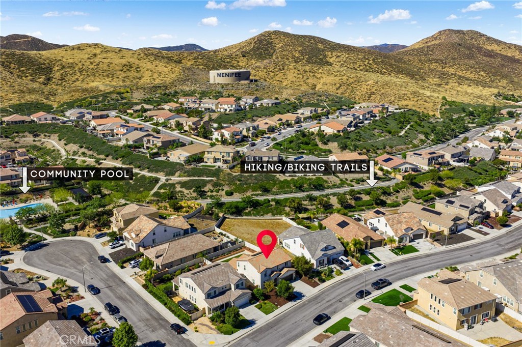 24851 Coldwater Canyon Trail