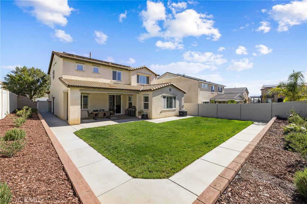 24851 Coldwater Canyon Trail