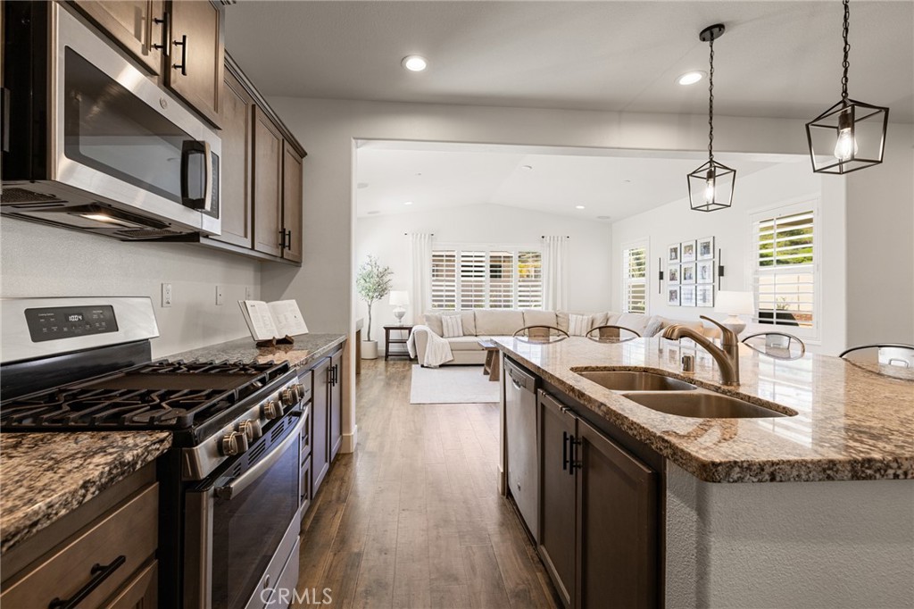 24851 Coldwater Canyon Trail
