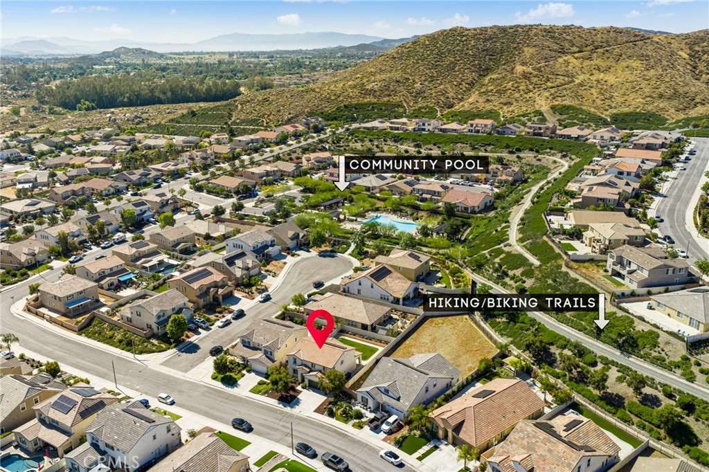 24851 Coldwater Canyon Trail