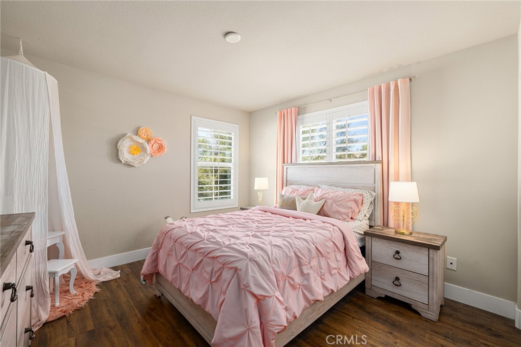 24851 Coldwater Canyon Trail