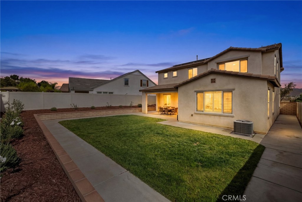 24851 Coldwater Canyon Trail