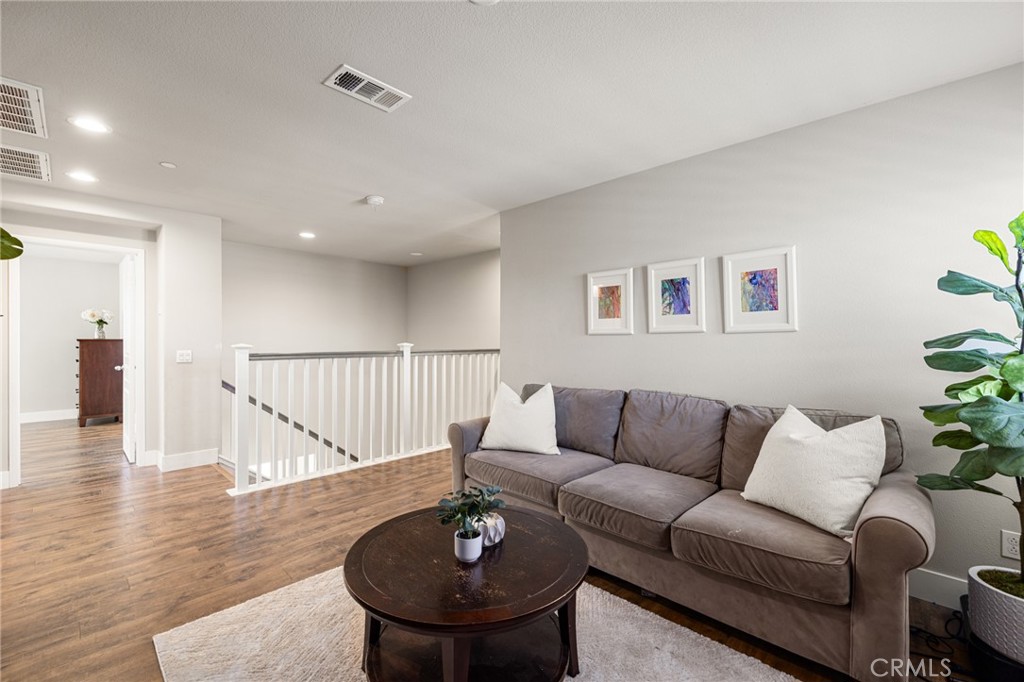 24851 Coldwater Canyon Trail