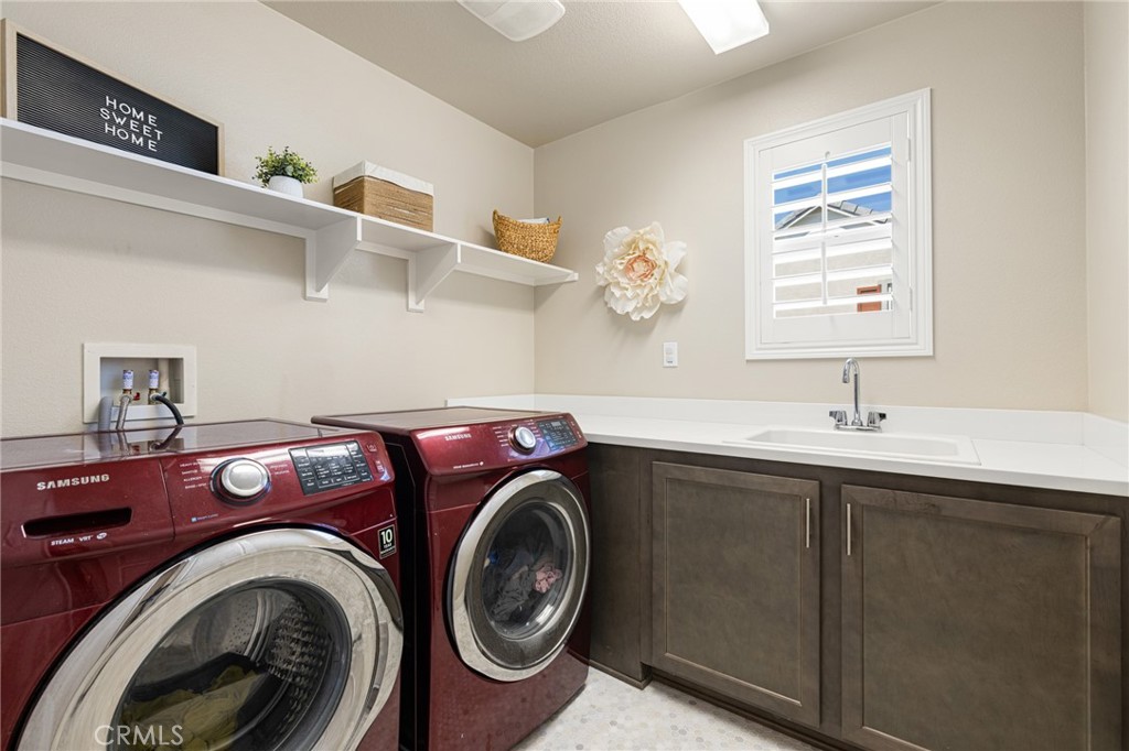24851 Coldwater Canyon Trail