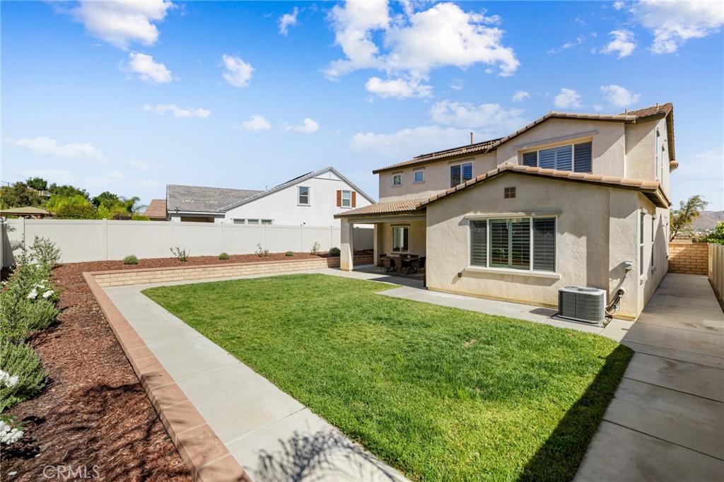 24851 Coldwater Canyon Trail