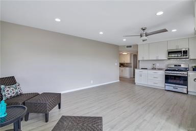 210 Avenida Calafia B