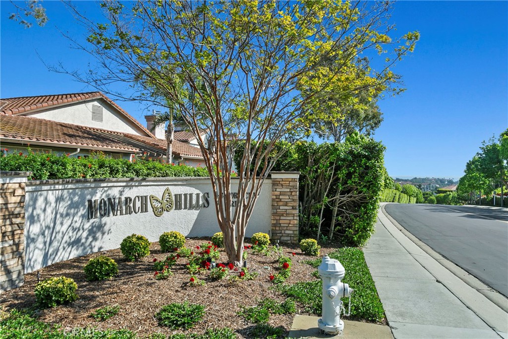 52 Corniche Drive A