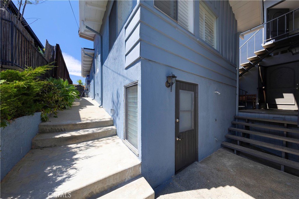 210 Avenida Calafia A