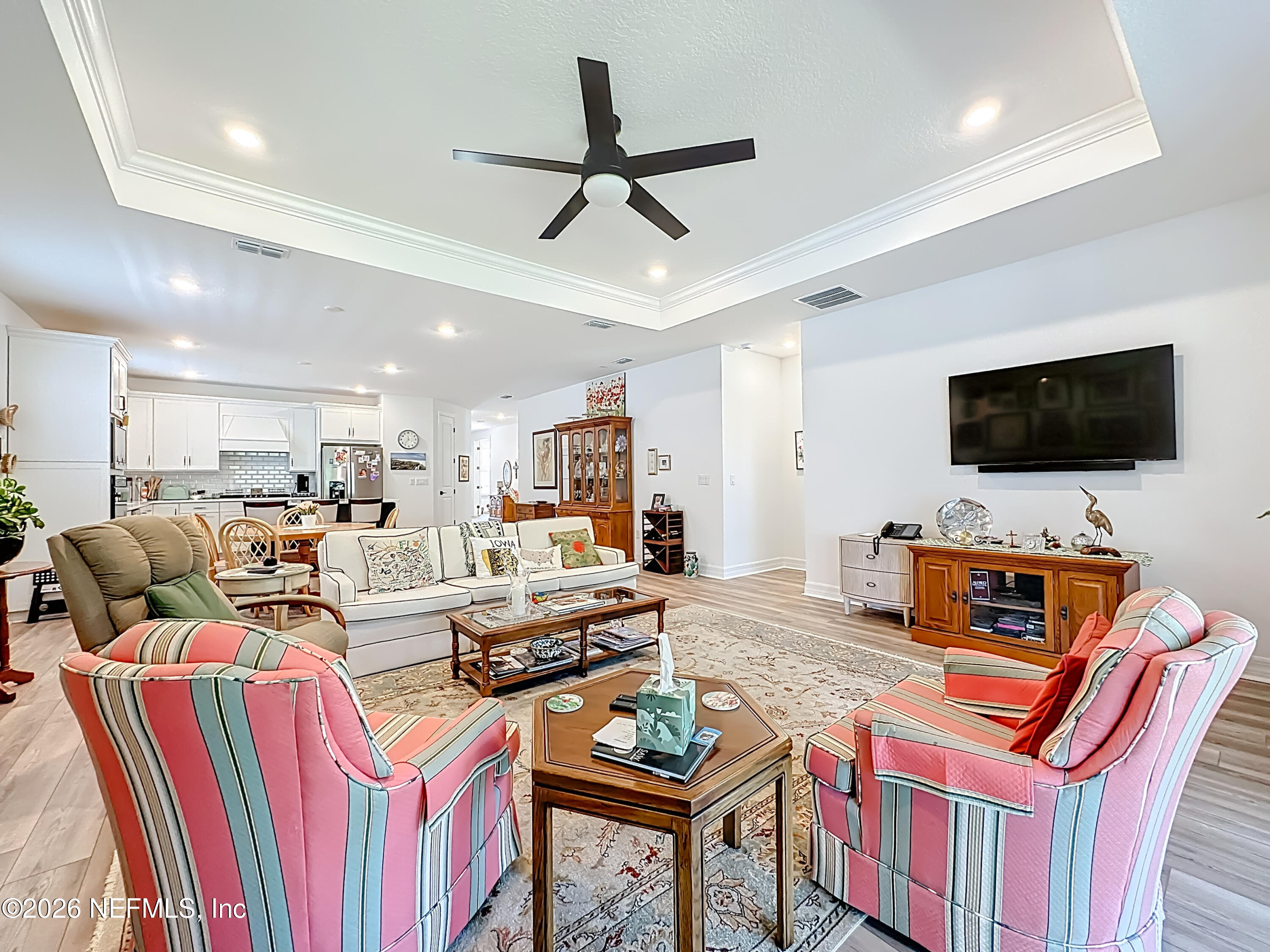 426 HAWTHORN PARK Circle