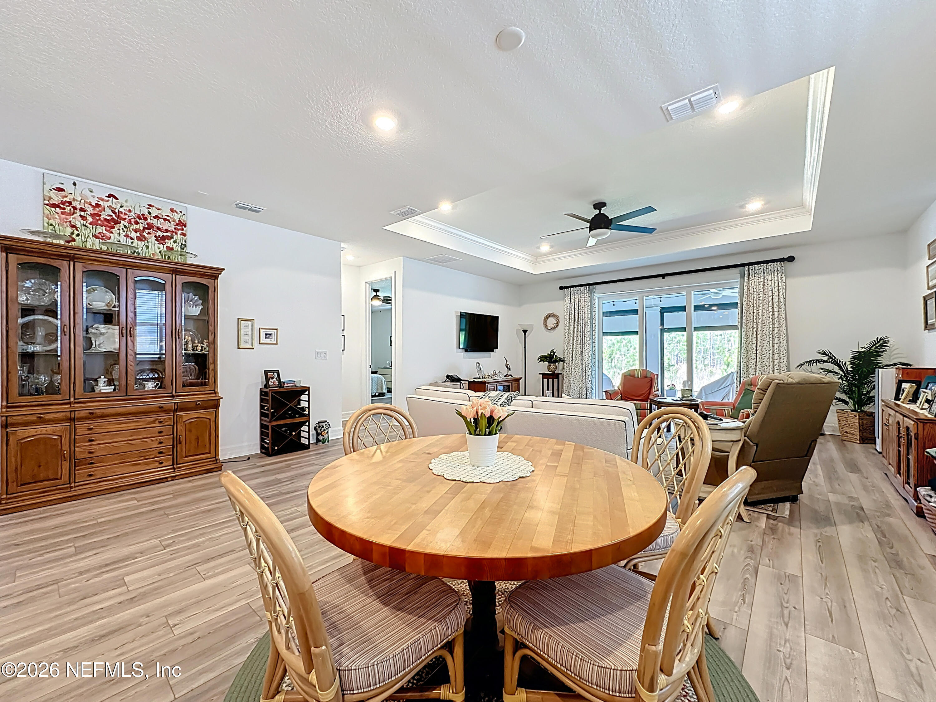 426 HAWTHORN PARK Circle