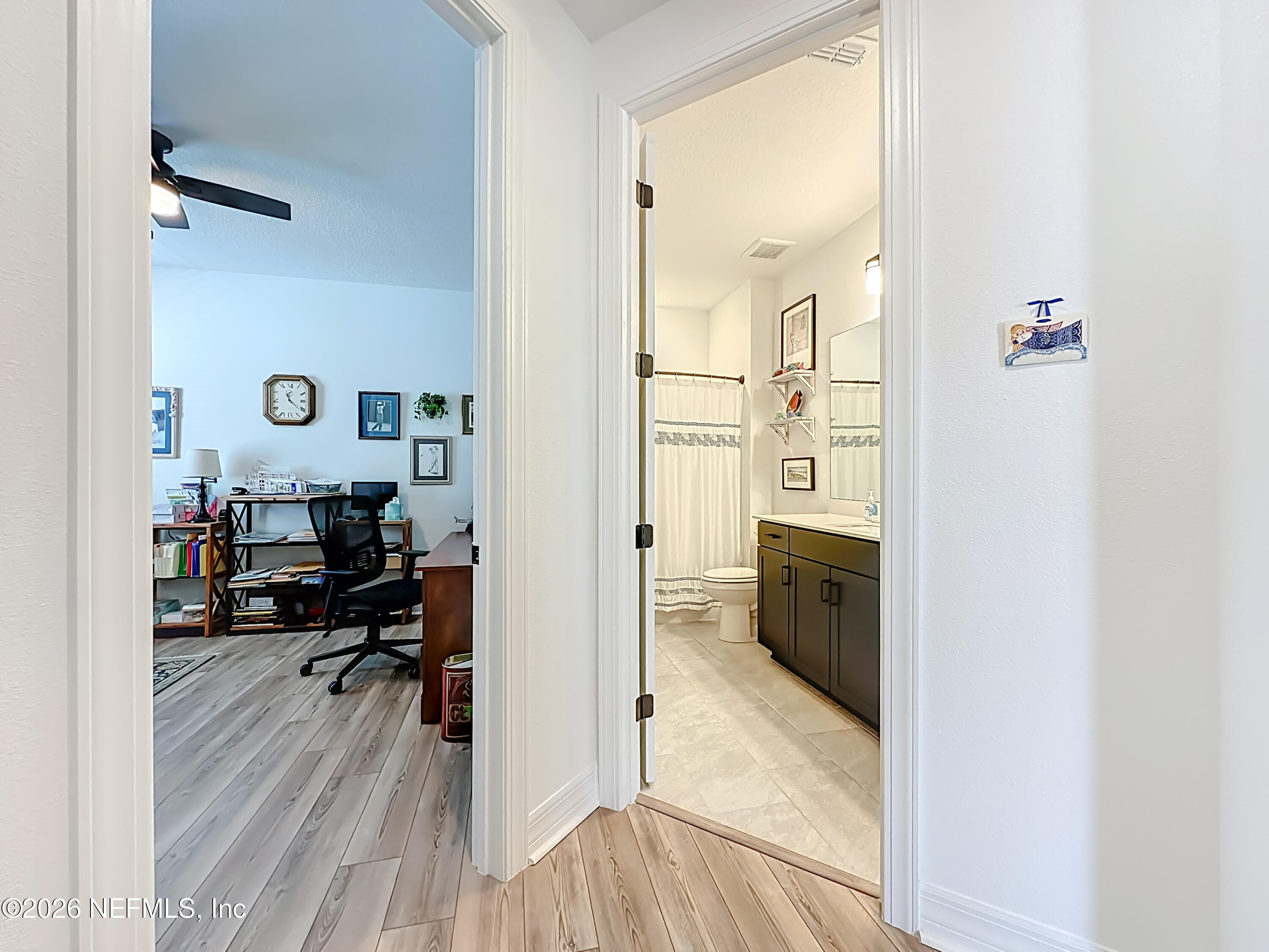 426 HAWTHORN PARK Circle