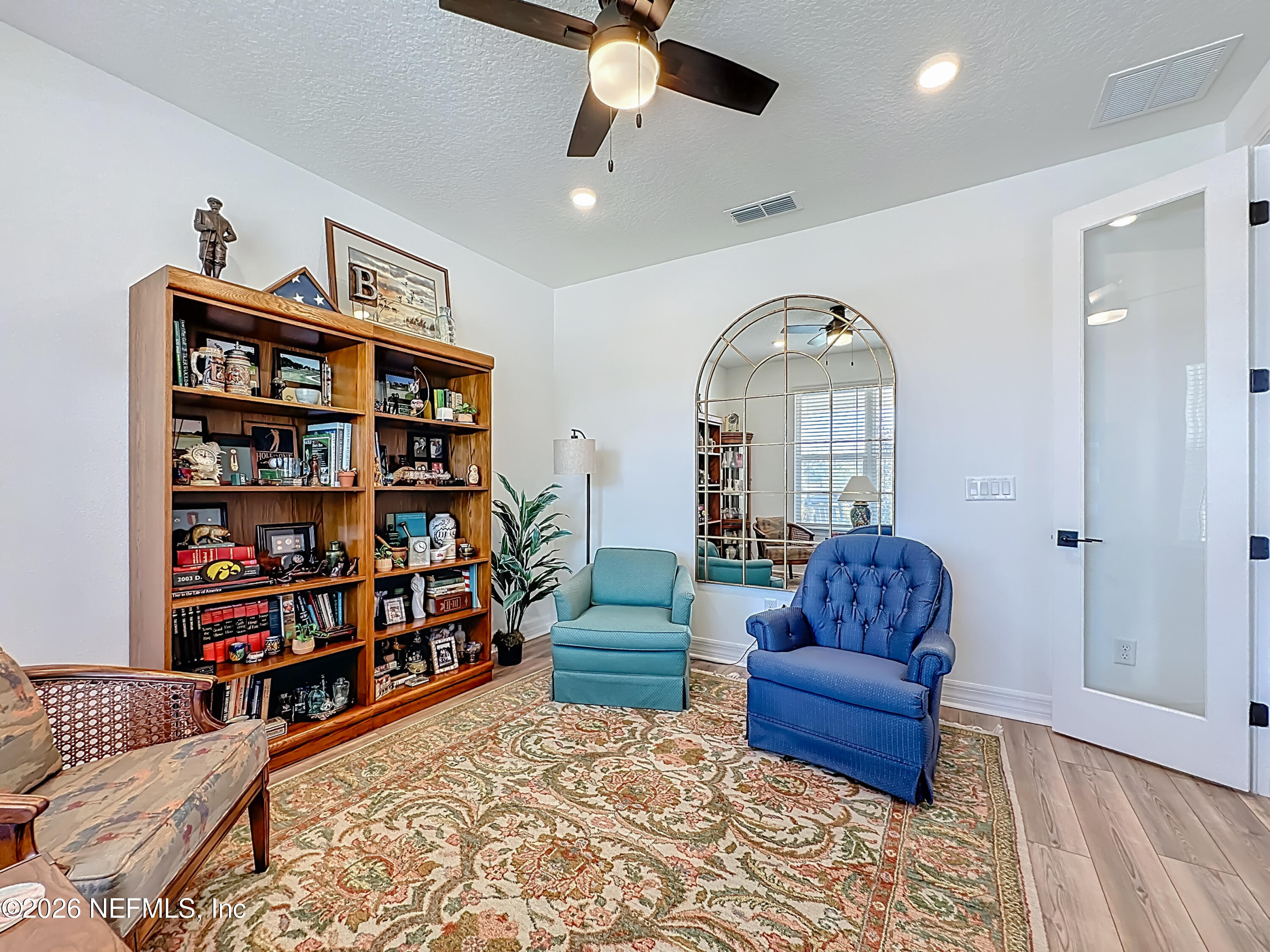 426 HAWTHORN PARK Circle