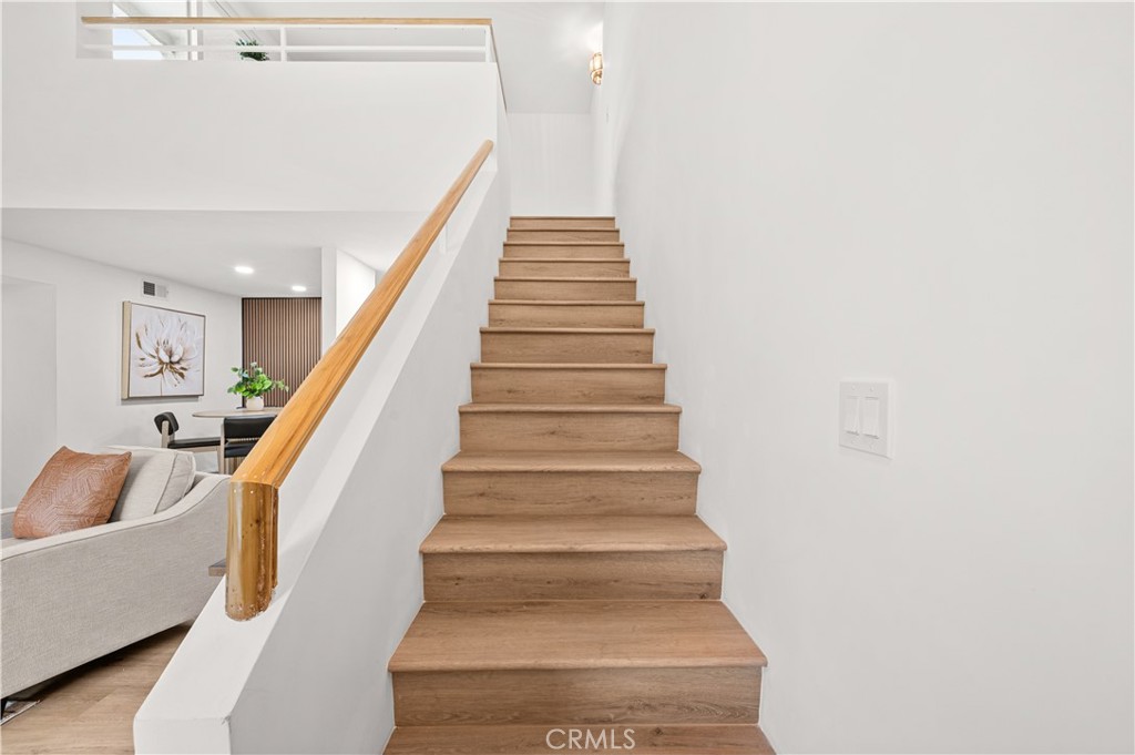 433 E Tamarack