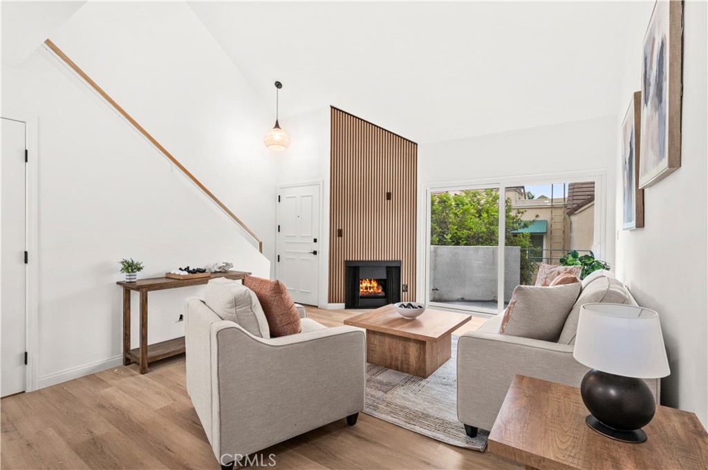 433 E Tamarack