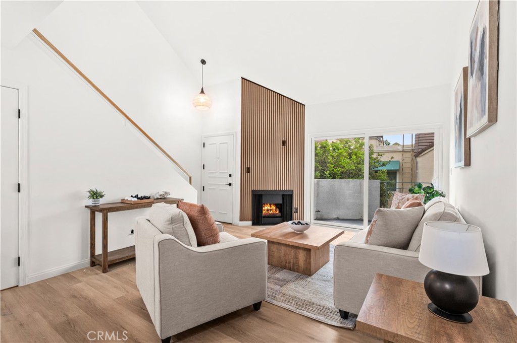 433 E Tamarack